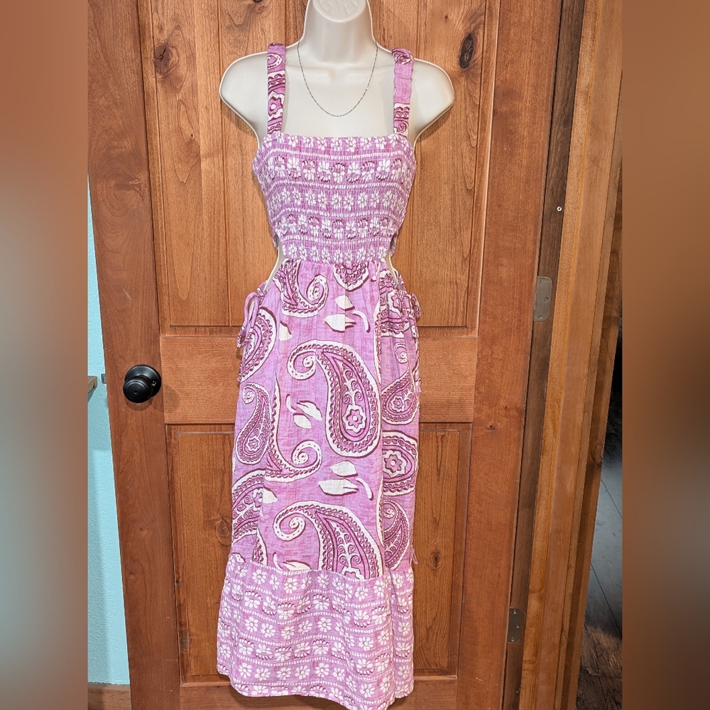 SO Pink Paisley Maxi Dress With‎ Side Cut Out